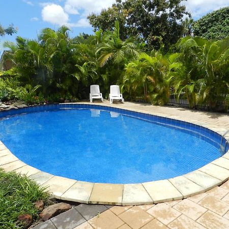 Golden Palms Motor Inn Bundaberg Zewnętrze zdjęcie