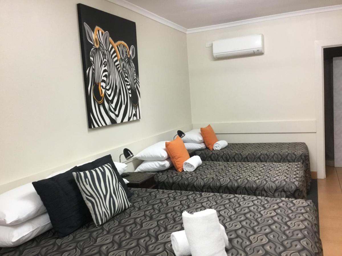 Golden Palms Motor Inn Bundaberg Zewnętrze zdjęcie