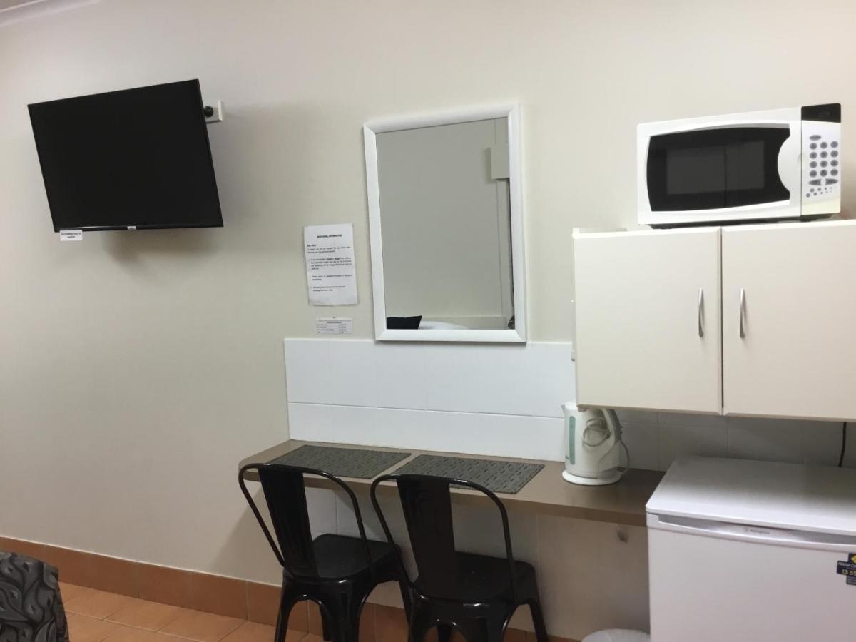 Golden Palms Motor Inn Bundaberg Zewnętrze zdjęcie