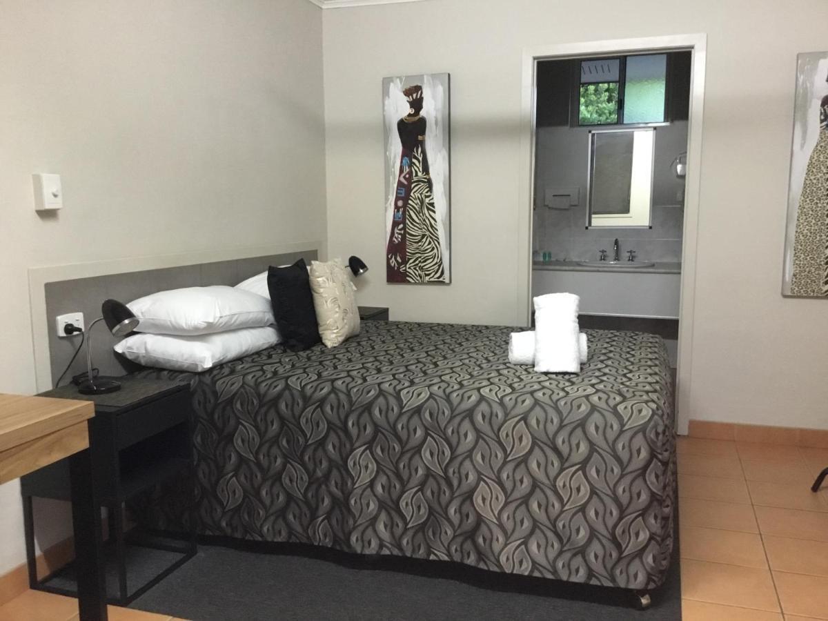 Golden Palms Motor Inn Bundaberg Zewnętrze zdjęcie