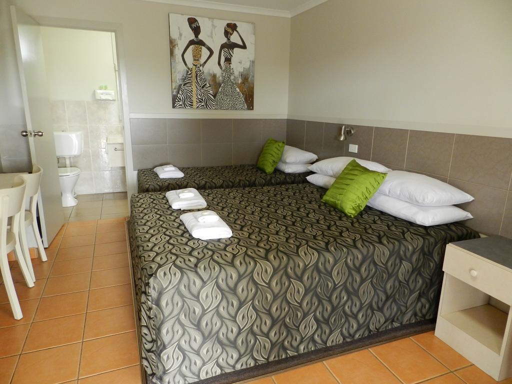 Golden Palms Motor Inn Bundaberg Zewnętrze zdjęcie