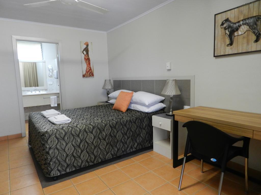 Golden Palms Motor Inn Bundaberg Zewnętrze zdjęcie