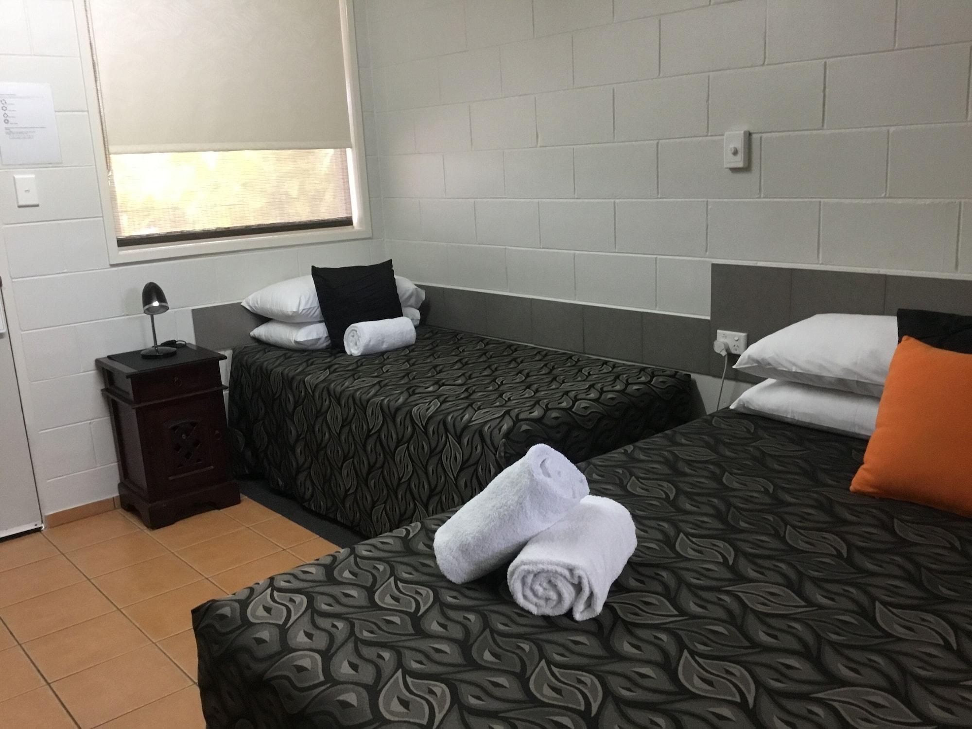 Golden Palms Motor Inn Bundaberg Zewnętrze zdjęcie