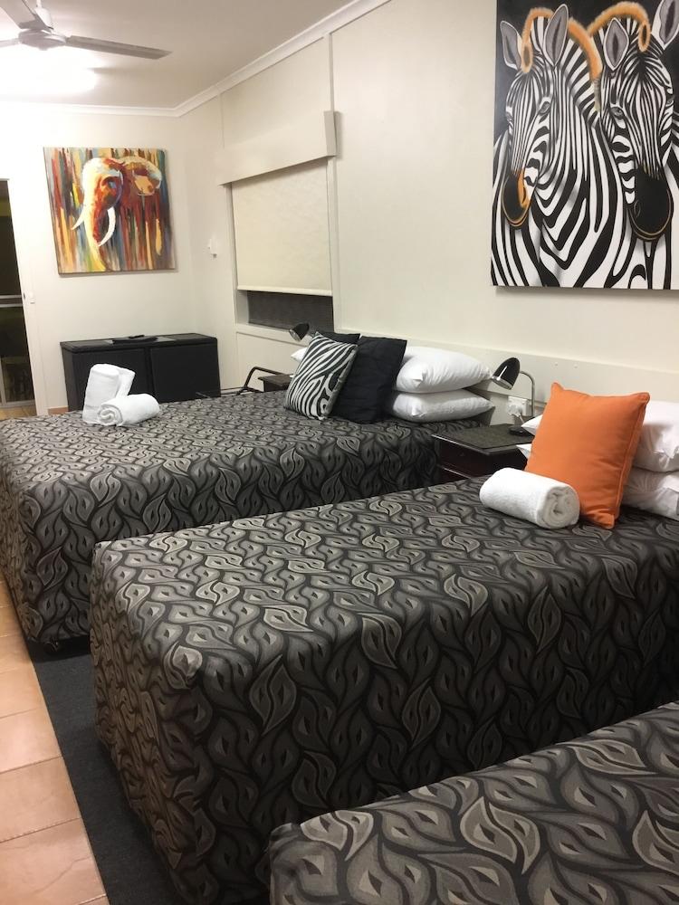 Golden Palms Motor Inn Bundaberg Zewnętrze zdjęcie