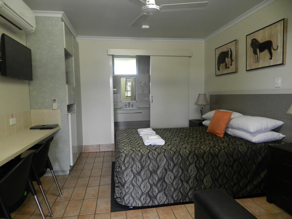 Golden Palms Motor Inn Bundaberg Zewnętrze zdjęcie