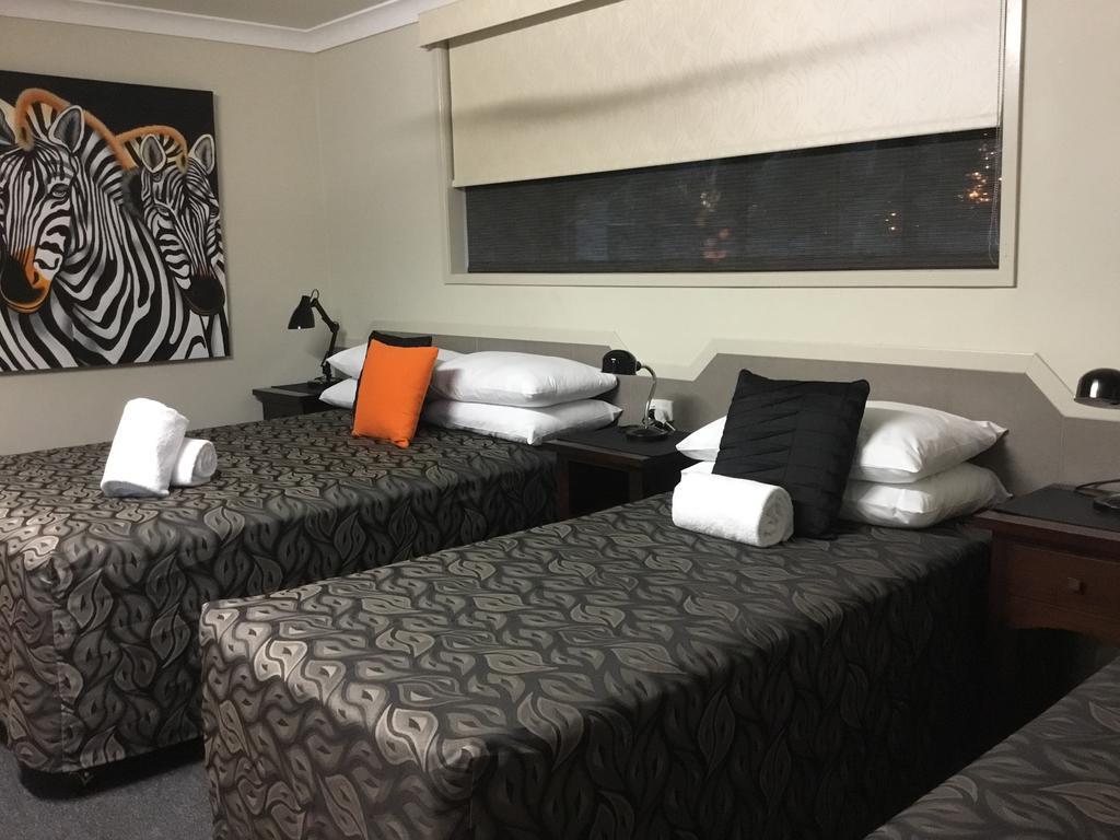 Golden Palms Motor Inn Bundaberg Zewnętrze zdjęcie