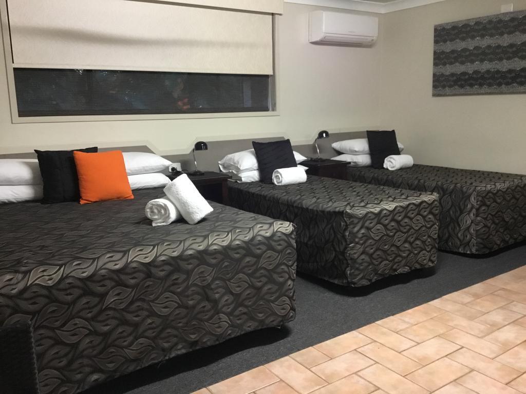 Golden Palms Motor Inn Bundaberg Zewnętrze zdjęcie